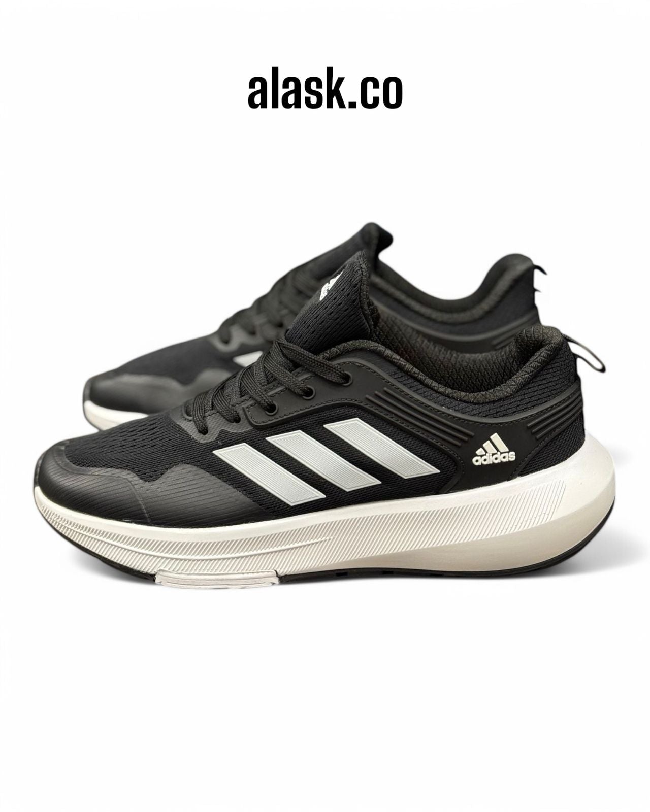 A D I D A S. BOUNCE N/B