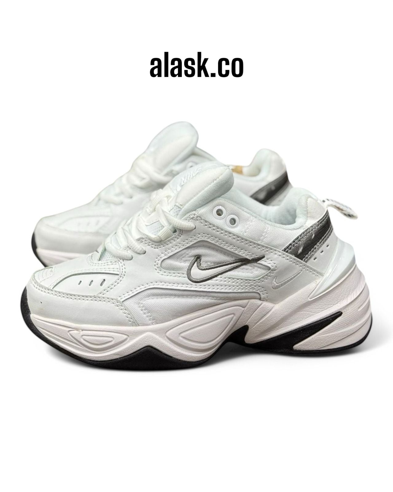 N I K E. TEKNO DAMA B