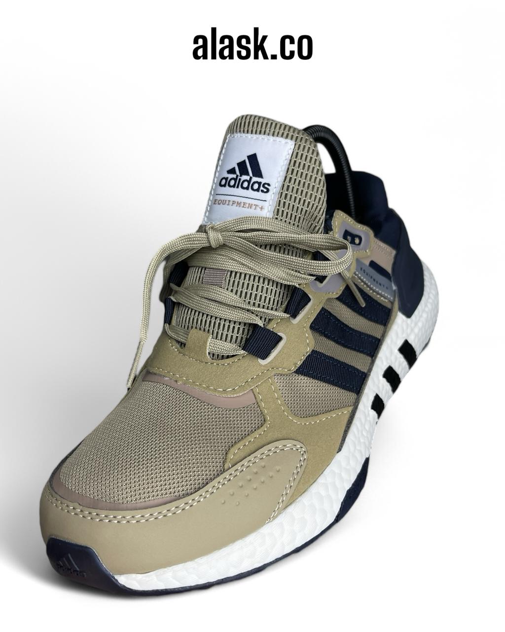 ad¡das EQUIPAMENT HOMBRE MARRON