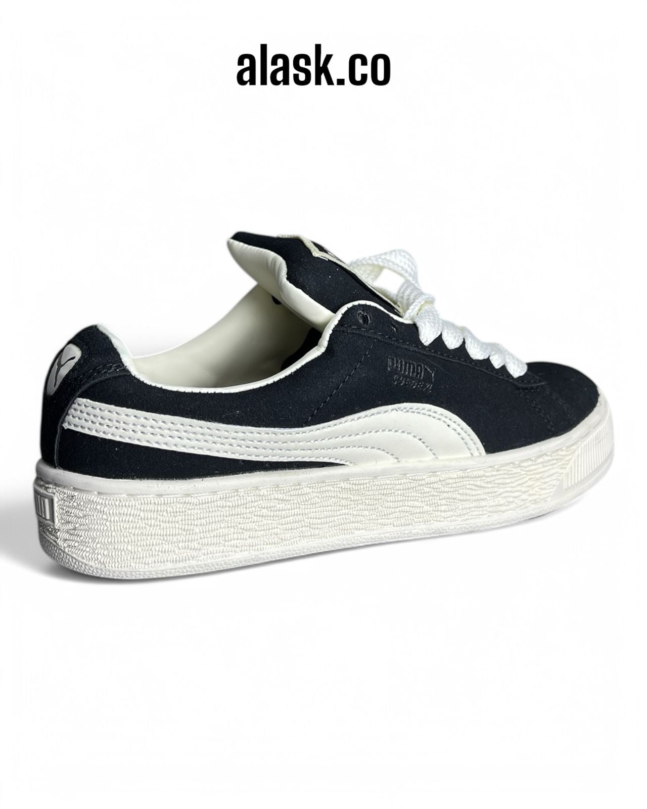 P U M A     SUEDE   X  L    DAMA  N/B  ENVIO GRATIS