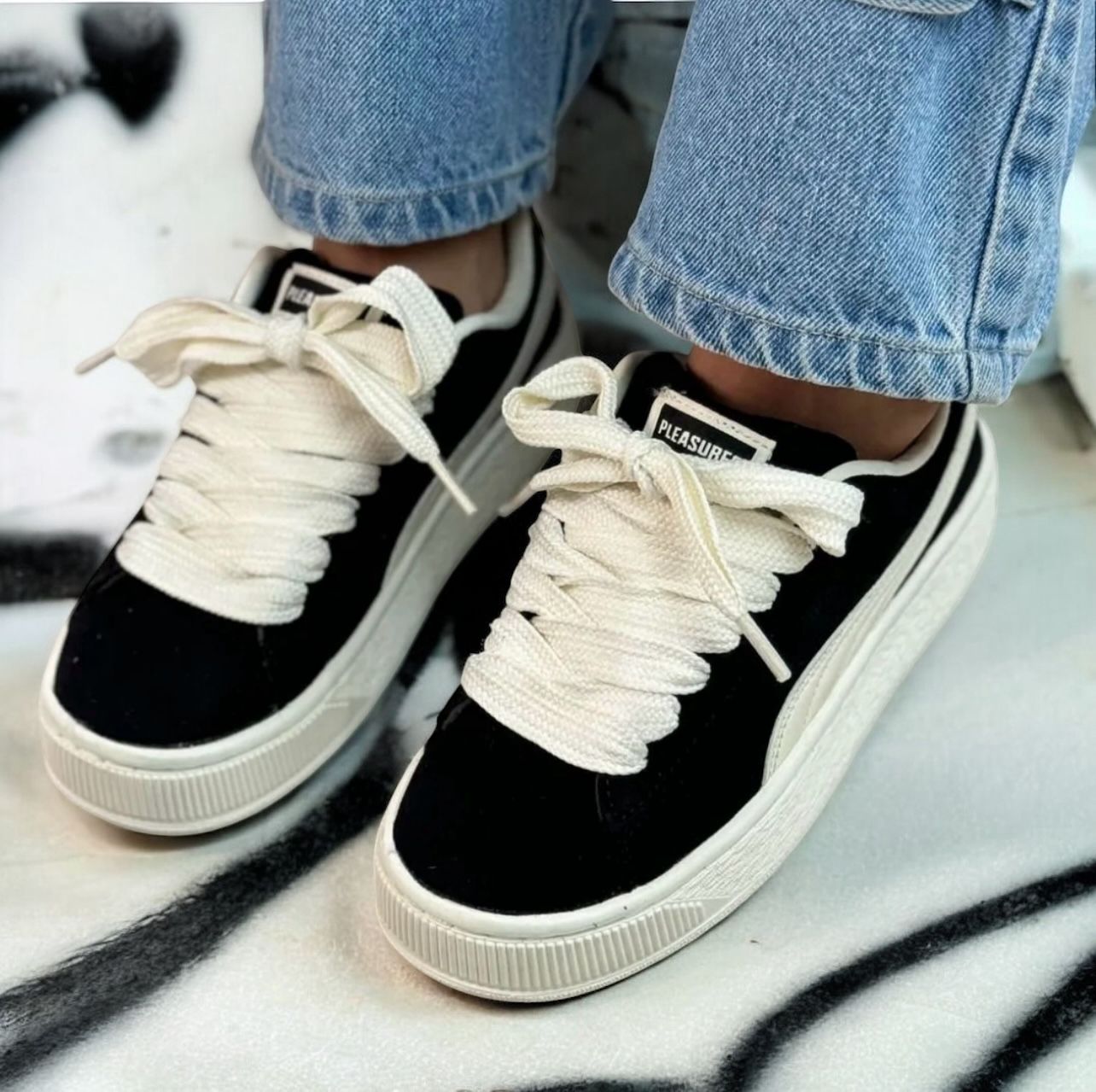 P U M A     SUEDE   X  L    DAMA  N/B  ENVIO GRATIS