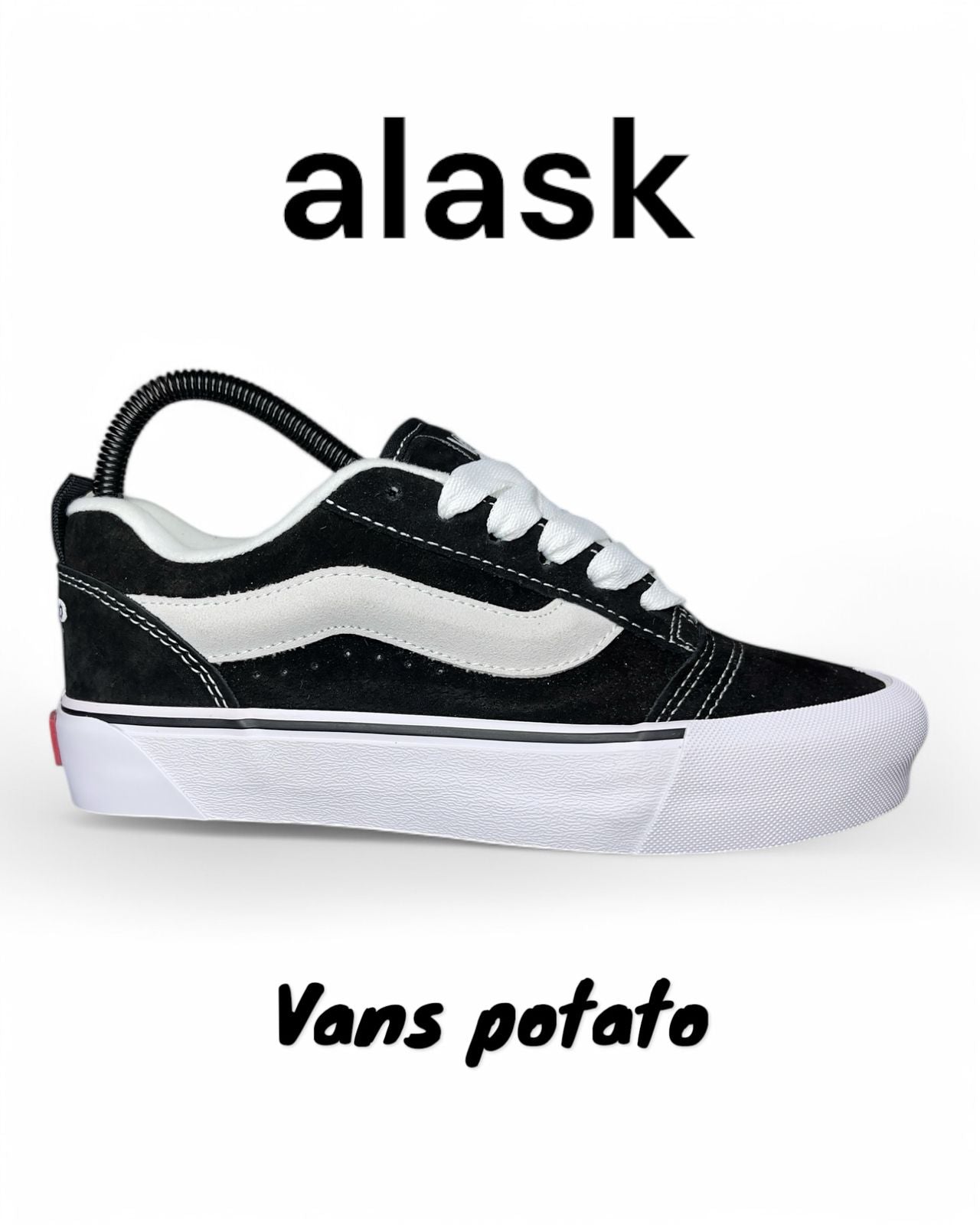 VANS POTATO DAMA NEGRA BLANCA INCLUYE CORDONES